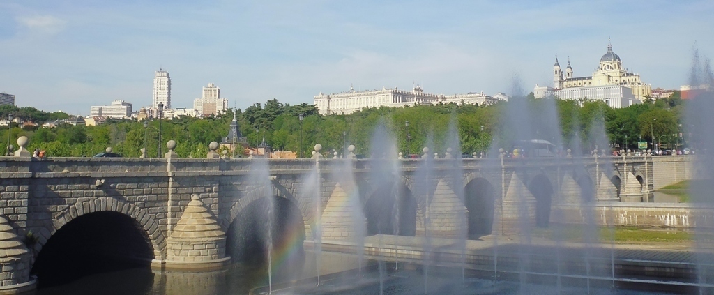"skyline" of Madrid from Madrid-río
