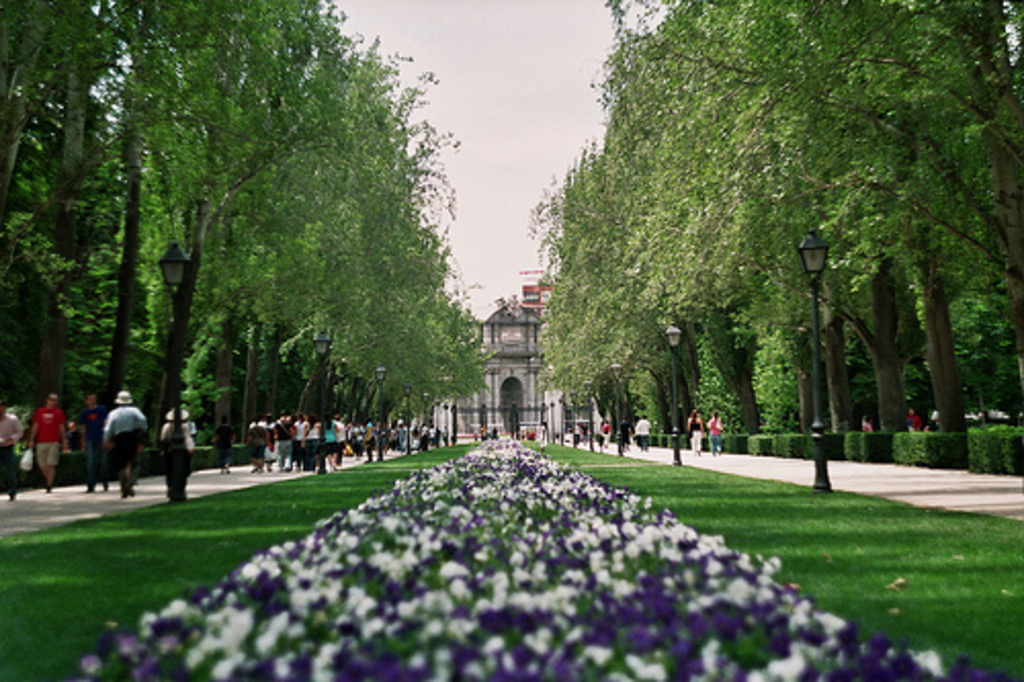 Puerta de Alcalá from inside the Retiro Park