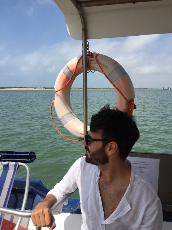 You could take a ferry to go to one of the most beautiful beaches in Spain (3,5€ round trip) called La Flecha