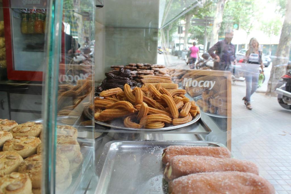 We have 3 churros stands close from ours 