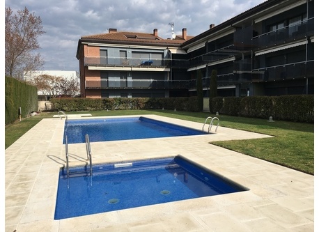 Swimming Pools in the community zone