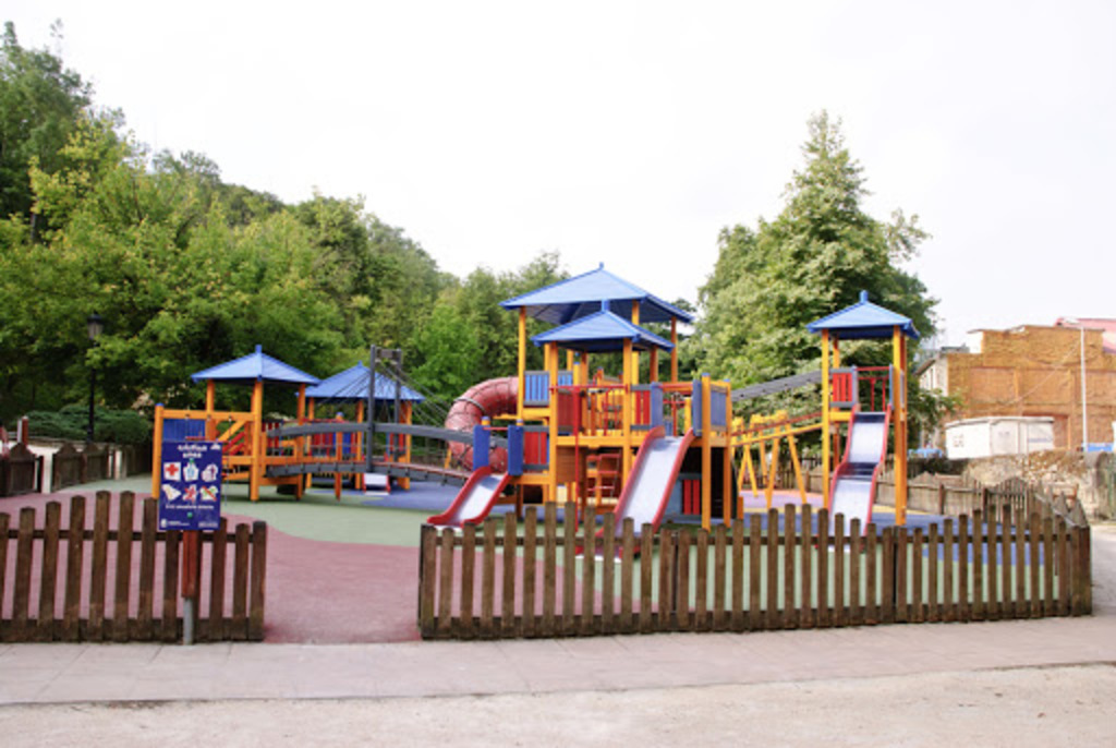 Playground 5m walking