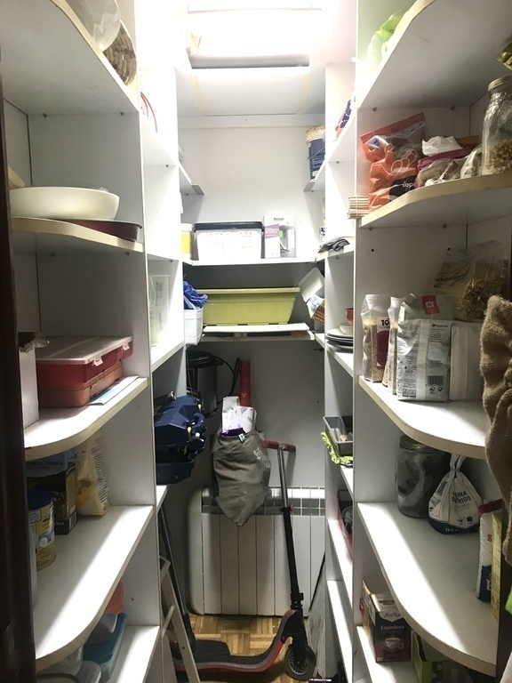 Little pantry to store food and things.