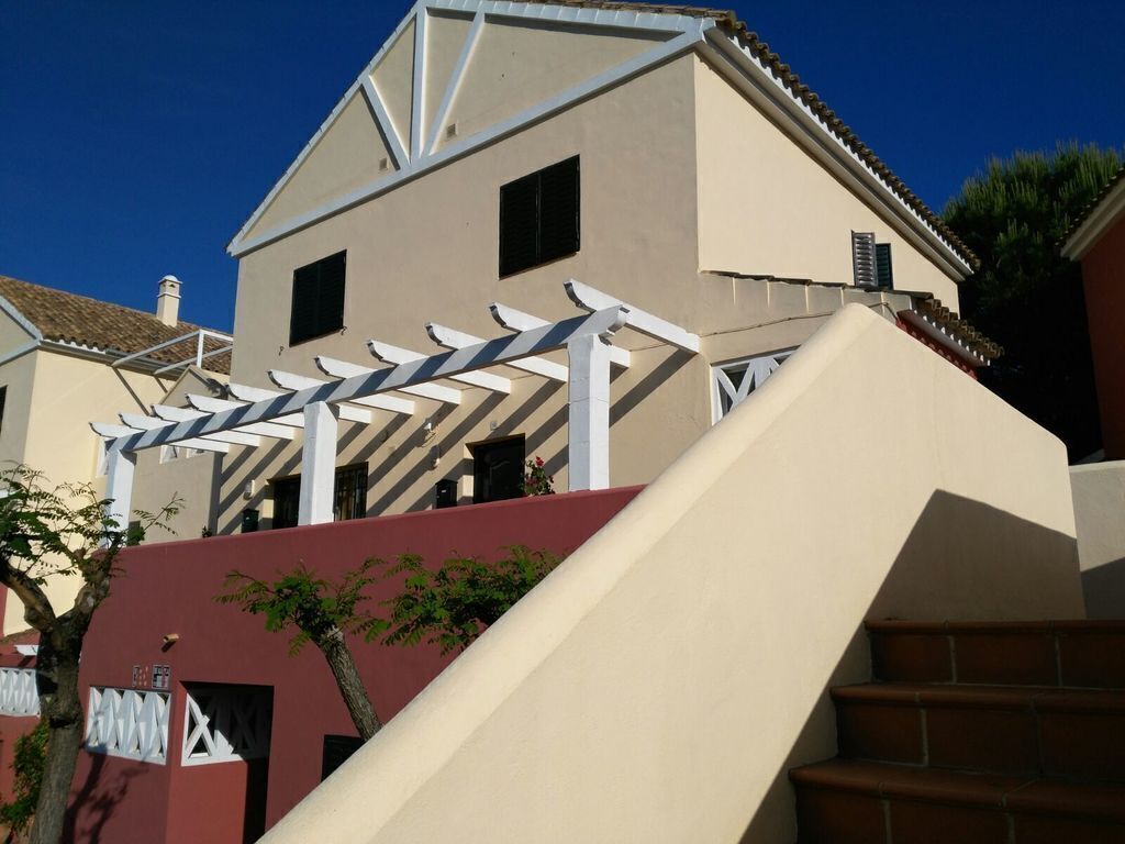 Nuestra casa.Fachada principal