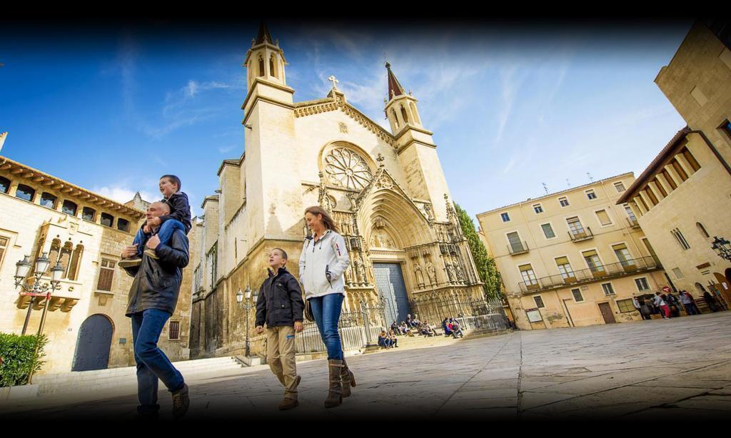 Vilafranca, capital of wine, stands out for its culture, traditions and gastronomy; 10 minutes by car