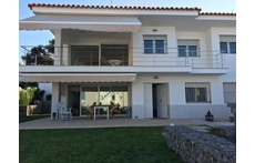 2.1) Front view of the beach house