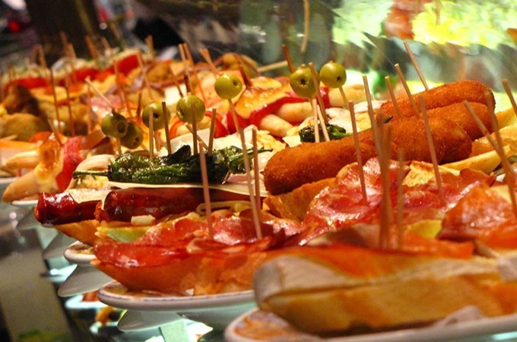 Pintxo donostiarrak (Parte Vieja / Old Town)