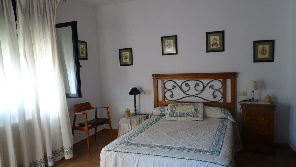 Dormitorio planta 2..principal , con baño con bañera