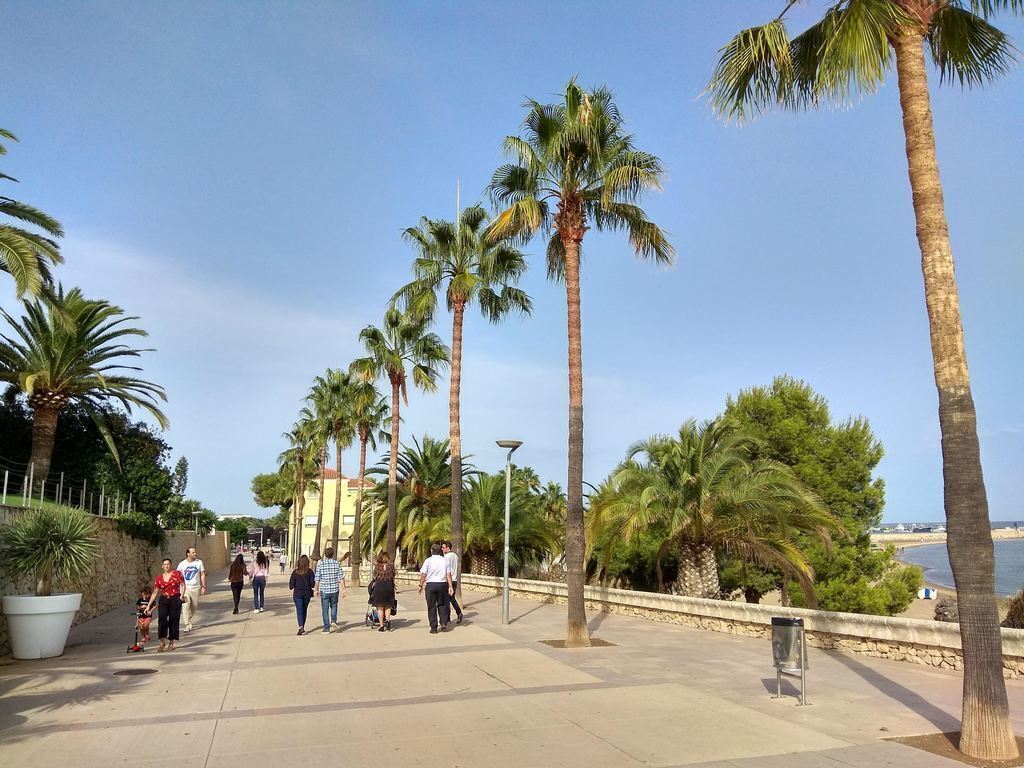 The sea promenade - Five minutes from the apartment