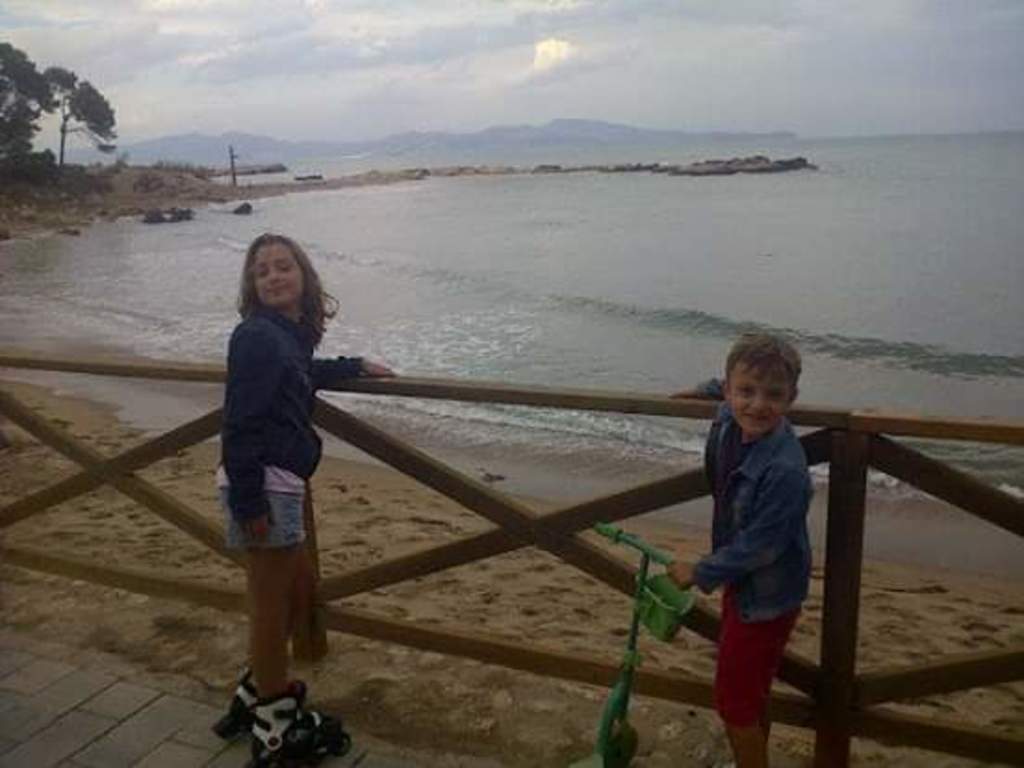 Walk next to the sea in l'Escala