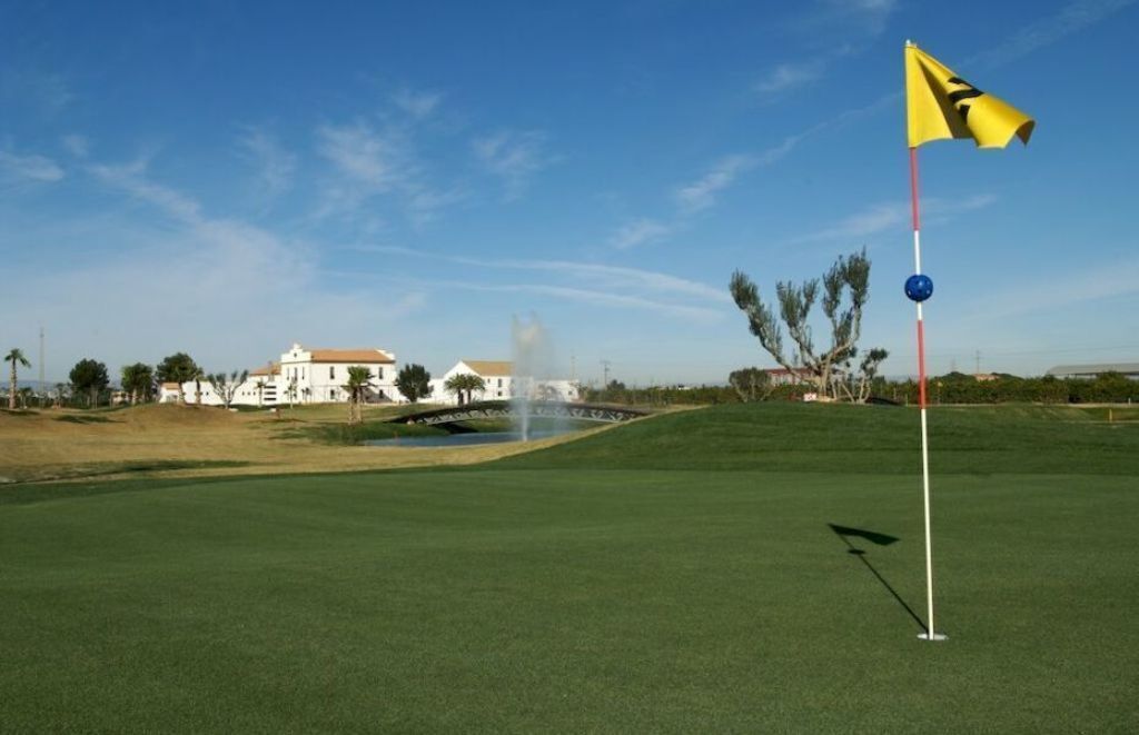 Masía de las estrellas-golf (5min. by car)