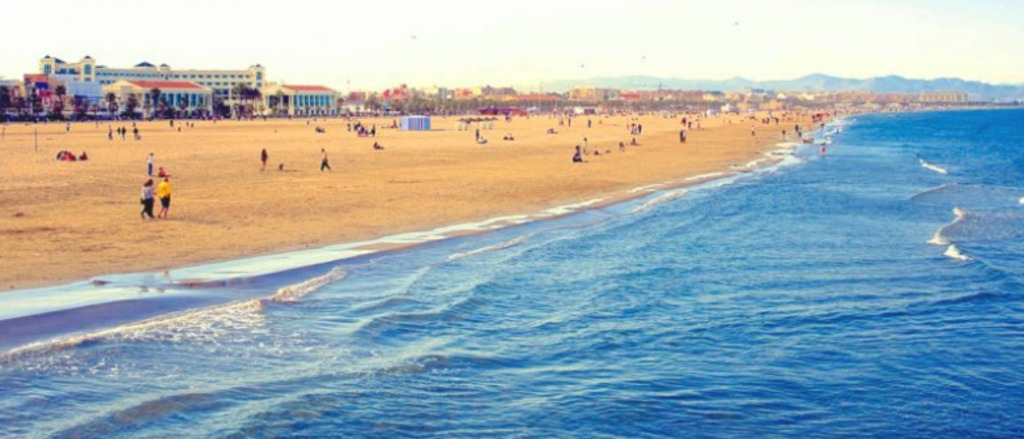 Playa Malvarrosa Valencia (21min. by car)