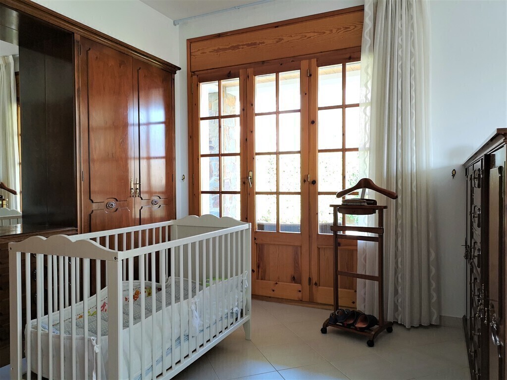 Donwstairs main double room