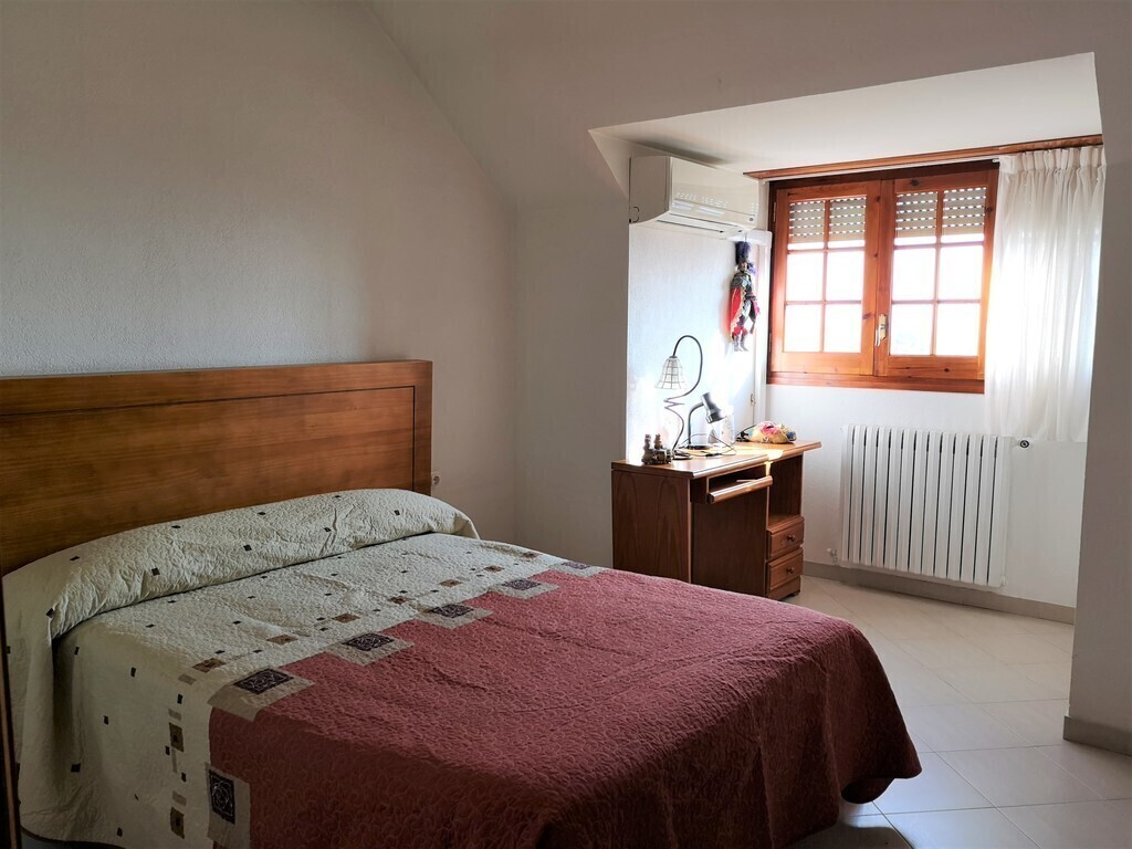 Upstairs double room 2