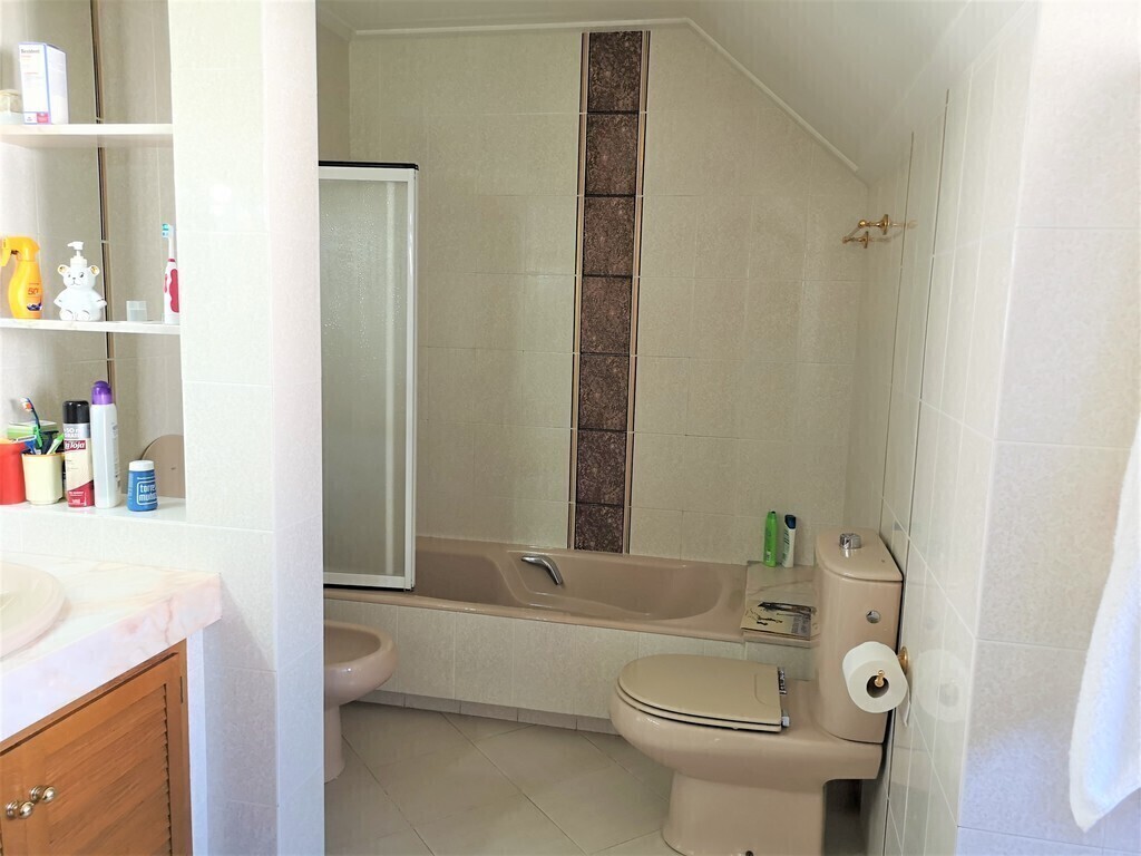 Upstairs big bathroom