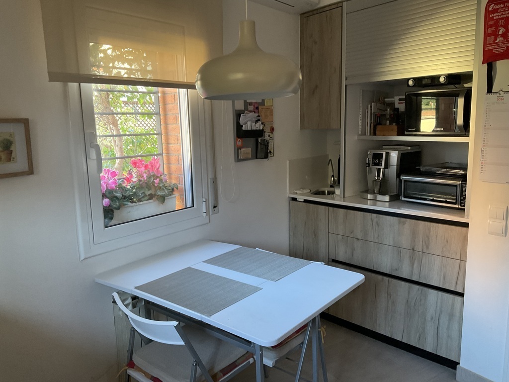 a place to take same thing at the kitchen