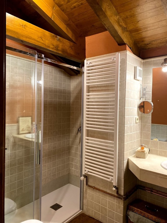 Second floor bath room