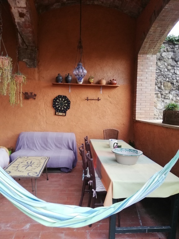 Porxo al costat de la piscina