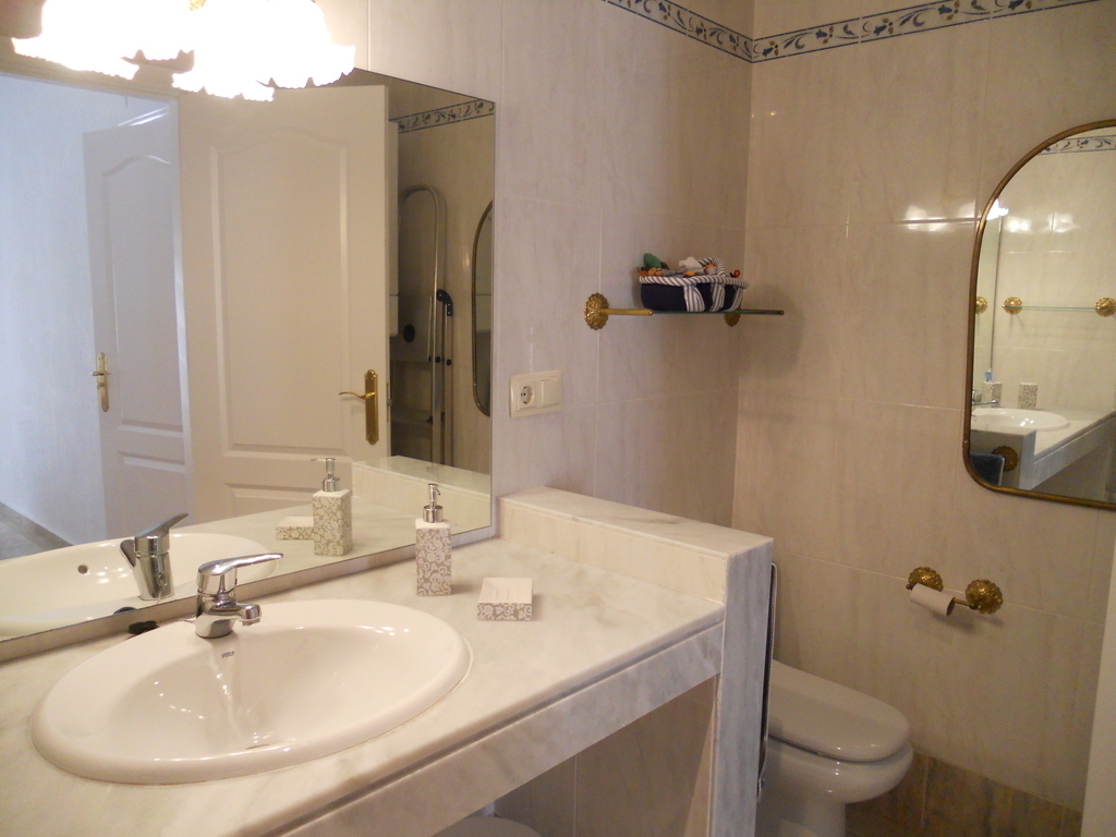 Master bedroom bathroom