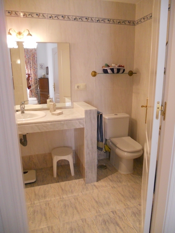 Master bedroom bathroom