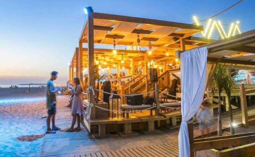 Chiringuito at night