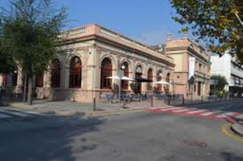 Terraplè street with several restaurants, bars and cafes  in the center of Molins.