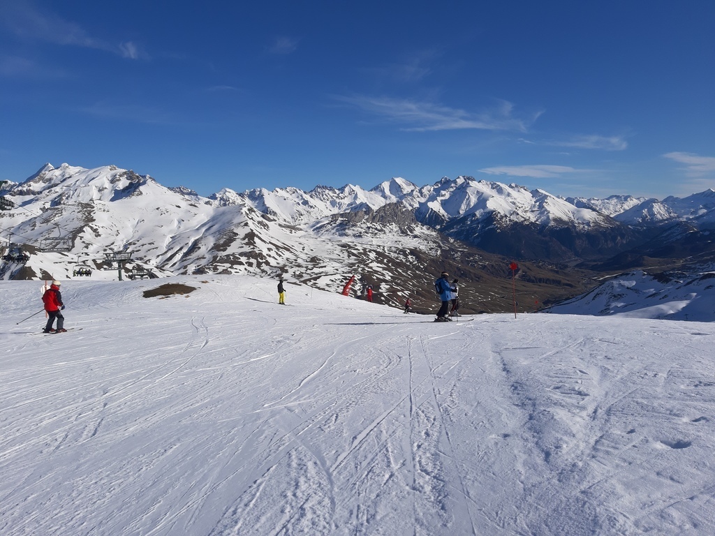 Jaca está cerca de las pistas de esquí: Candanchú, Astún y Formigal