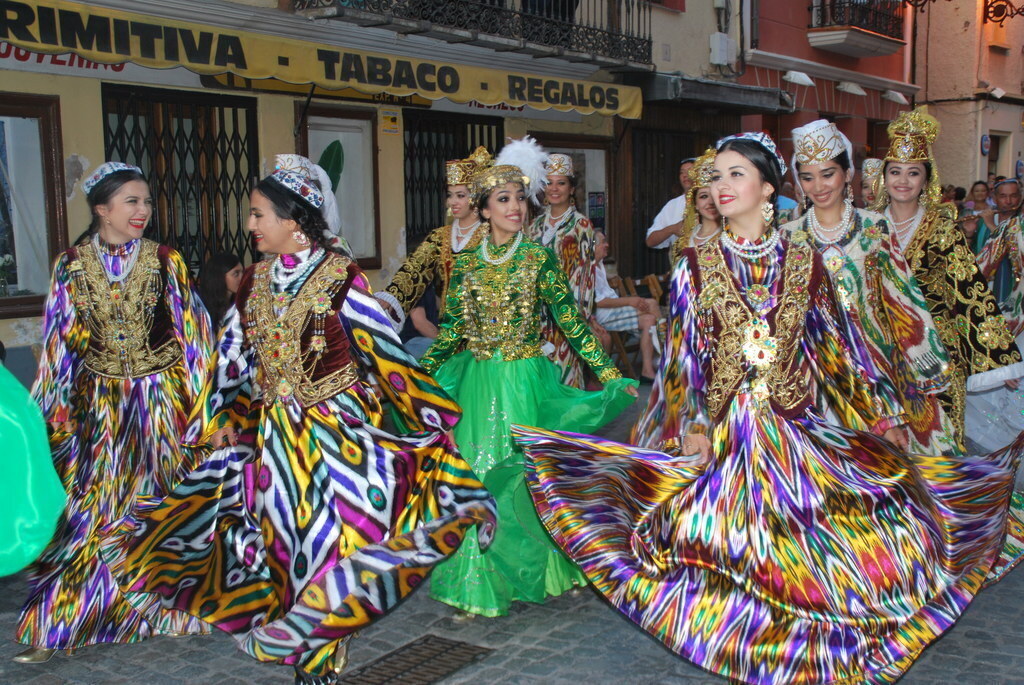 Actividades culturales y folclóricas en verano