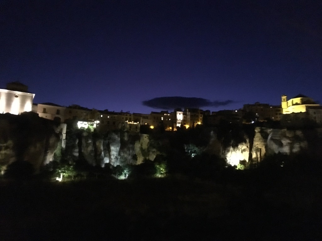 Cuenca de noche