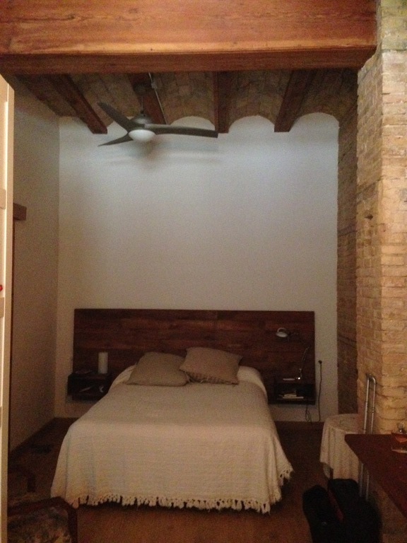 Dormitorio principal. Cama 150 x 200 cm