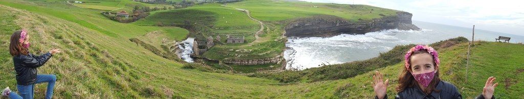 Vista panorámica de molino y acantilados de Bolao, Toñanes, en nuestro ayuntamiento