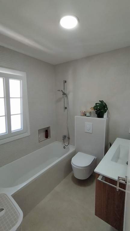 Teenager bedroom - bathroom 3