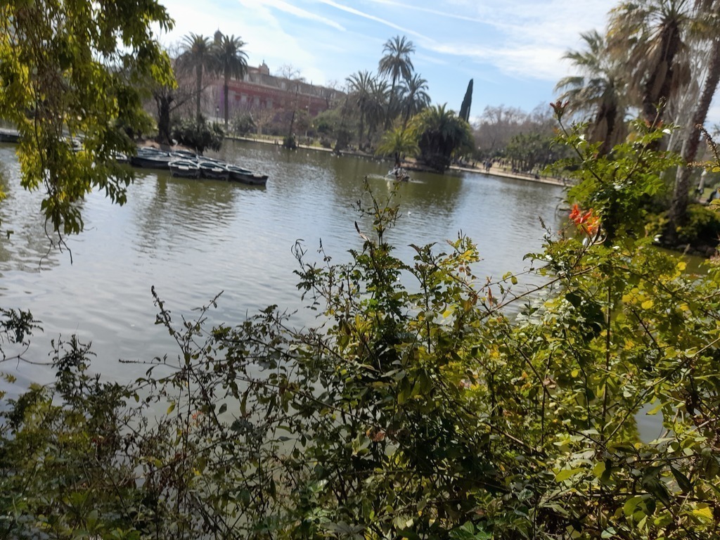 La naturaleza del parque de la Ciudadela a 10 minutos caminando