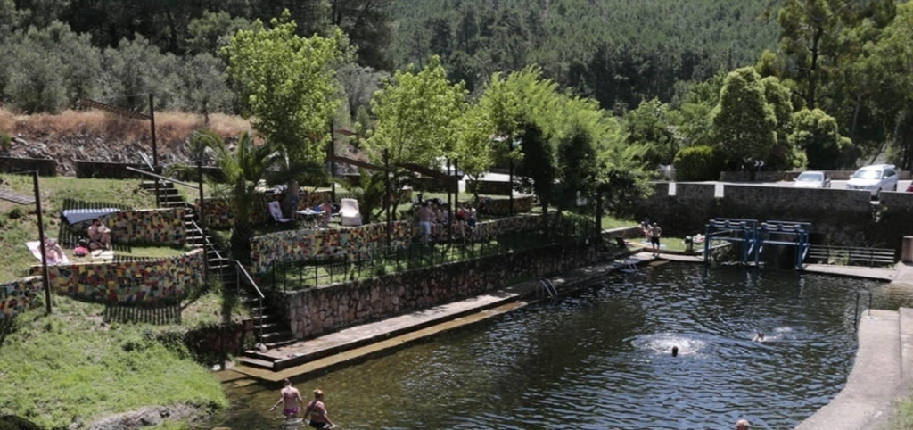 Cadalso, Sierra de Gata. 10 minutes, 7km