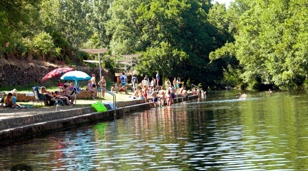 Hoyos, Sierra de Gata. 23 Minutes