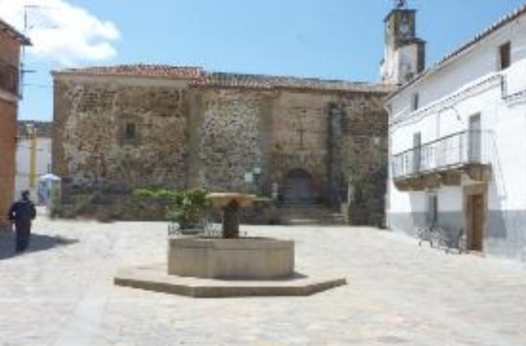 Plaza de Hernán Pérez. Hernán Pérez Main square