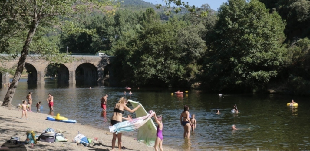 Pinofranqueado pegado a la Sierra de Gata, Hurdes. 18 minutes