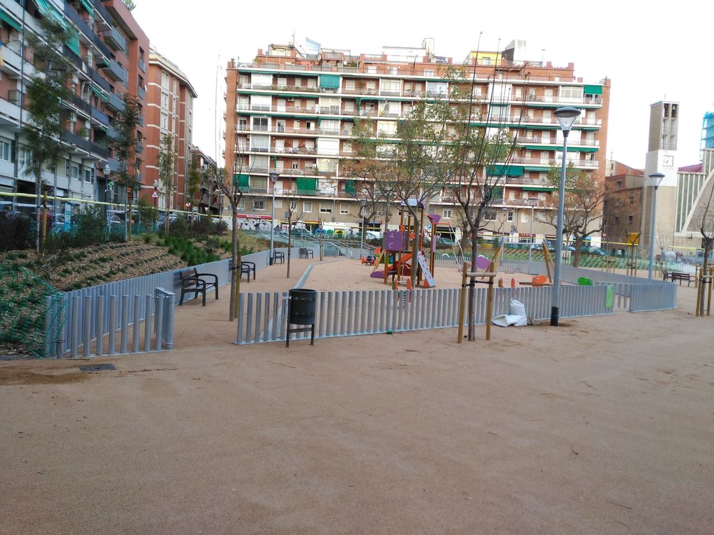Sants - Can Mantega garden (neighborhood)