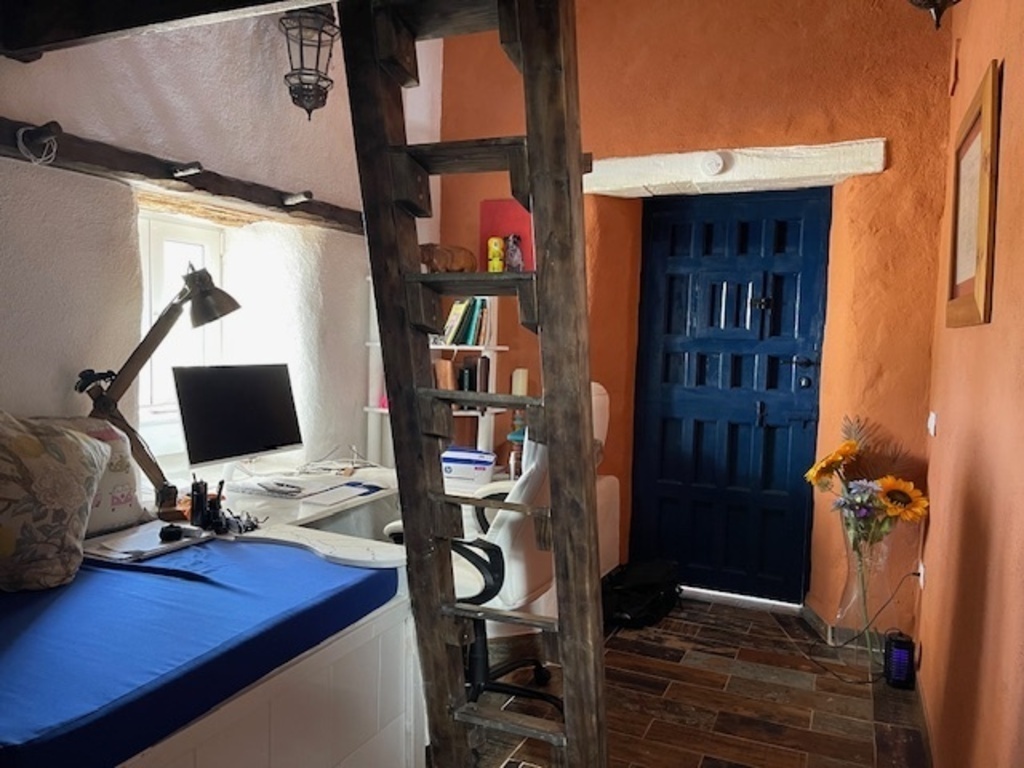 quiet room/work station