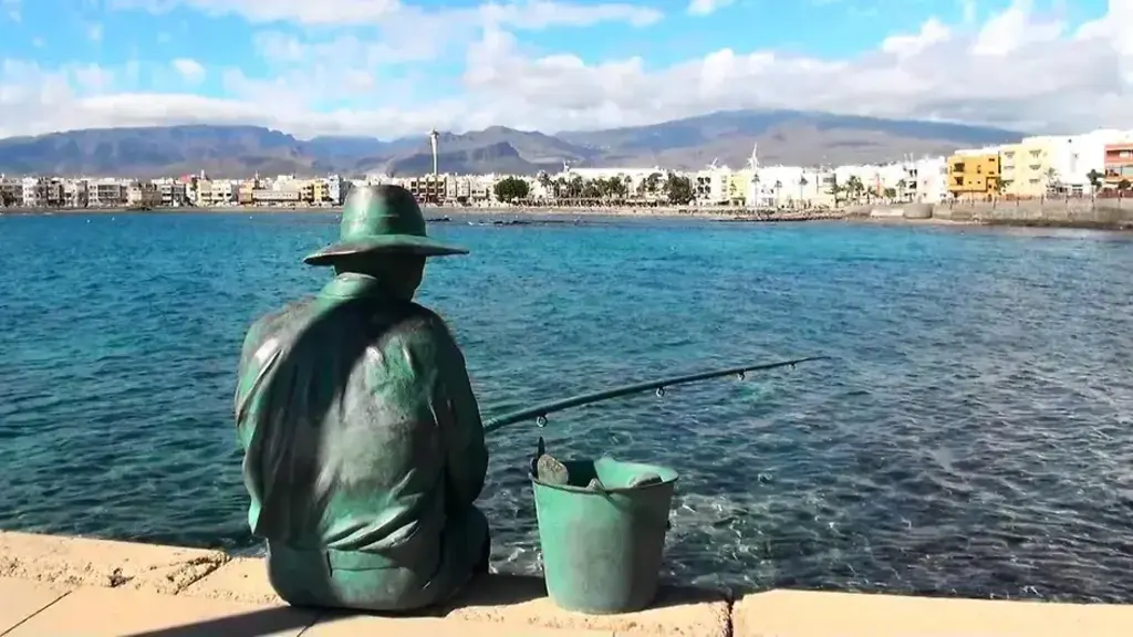 Arinaga playa a 10 min (playa, restaurantes, cafeterías, avenida)