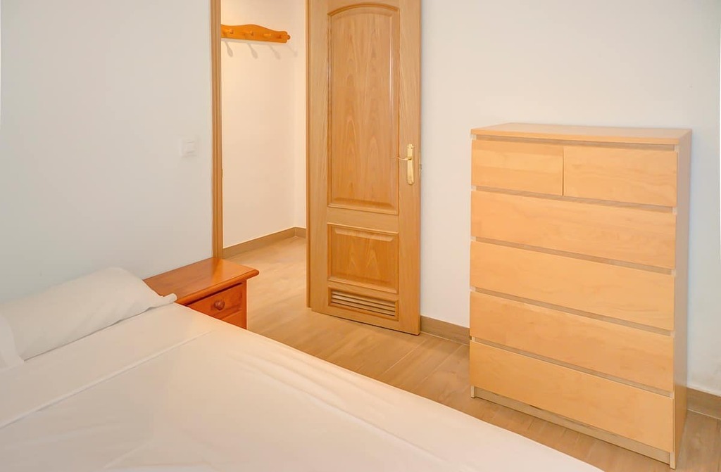 Habitación cama individual.