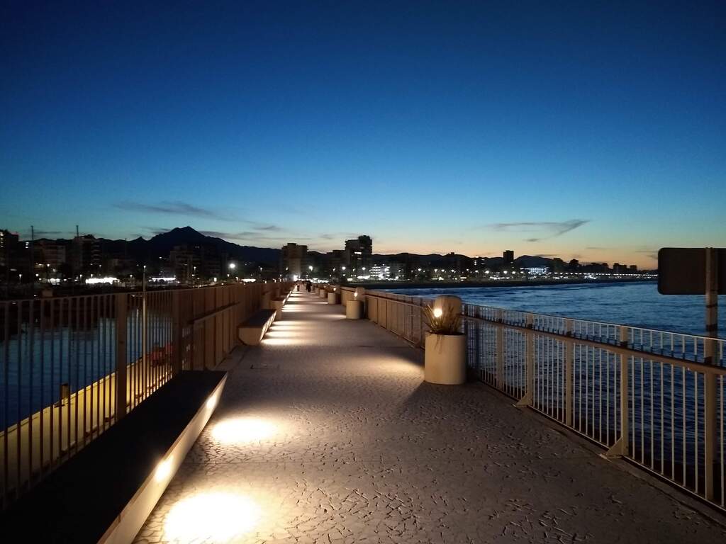 Paseo Puerto de Gandia.