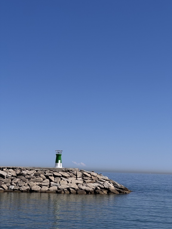 Puerto de La Duquesa,  lighthouse
