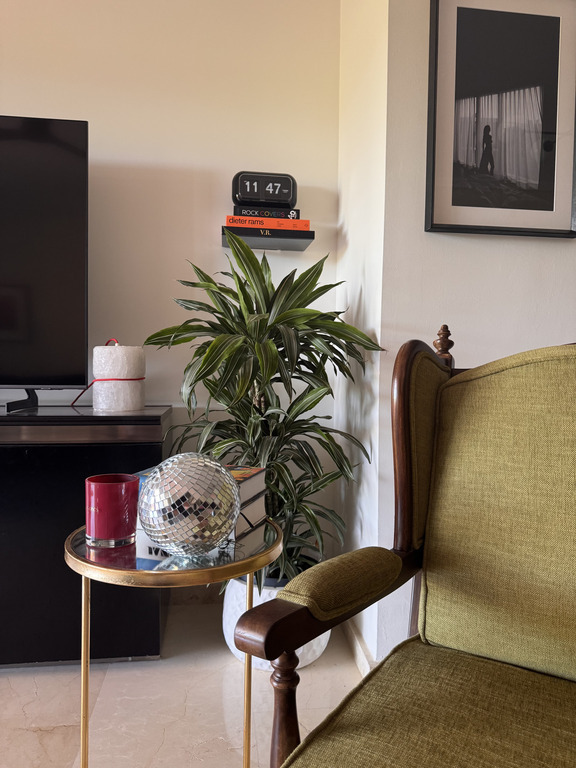 Living Room, close up 2