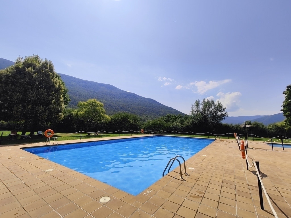 Piscina pública a 200 metros