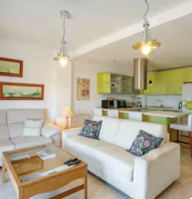 Salón con sofá cama