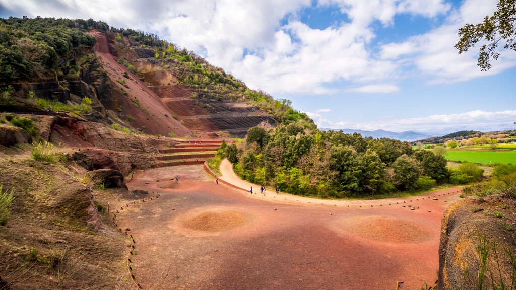 Garrotxa, Volcano, El Croscat. Hay 45 volcanes en esta zona. 