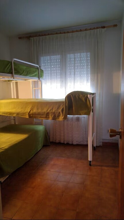Dormitorio 2, 4 camas individuales adultos. 