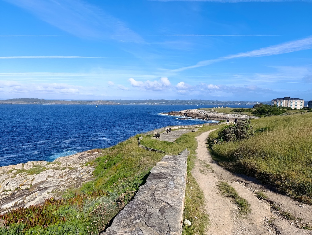 Paths to walk or ride a bike