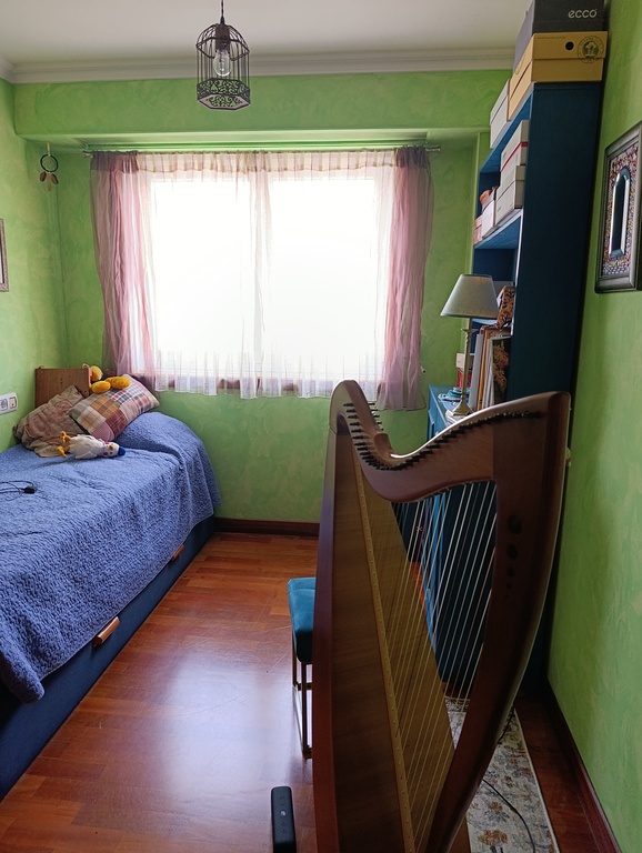 Está habitación tiene dos camas de 80cm de ancho